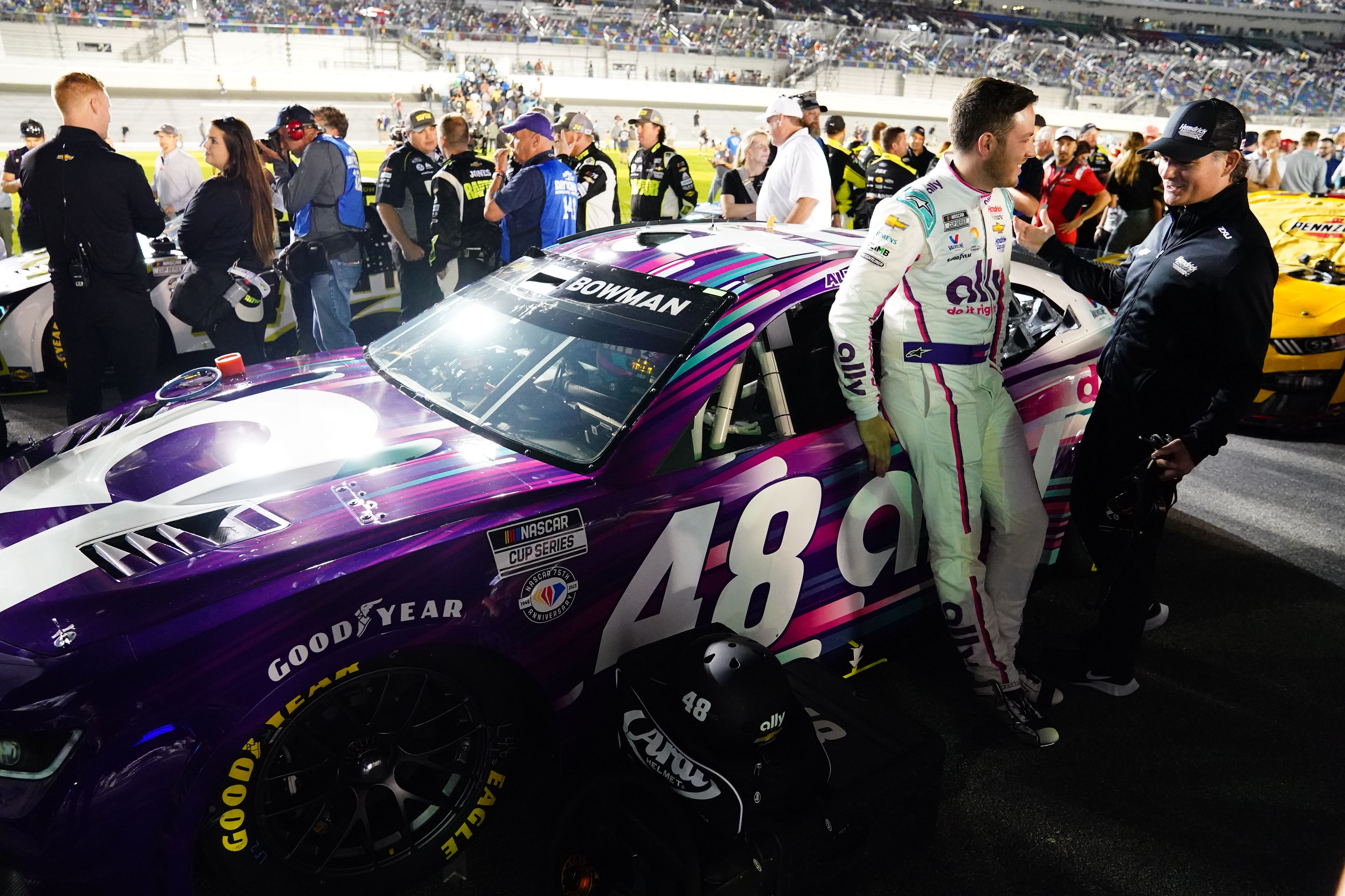 Alex Bowman and Jeff Gordon with the #48 Hendrick Motorsports Chevrolet - Source: Imagn